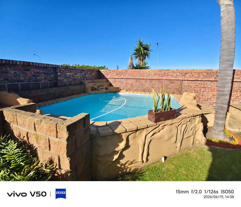 3 Bedroom Property for Sale in Hartenbos Western Cape